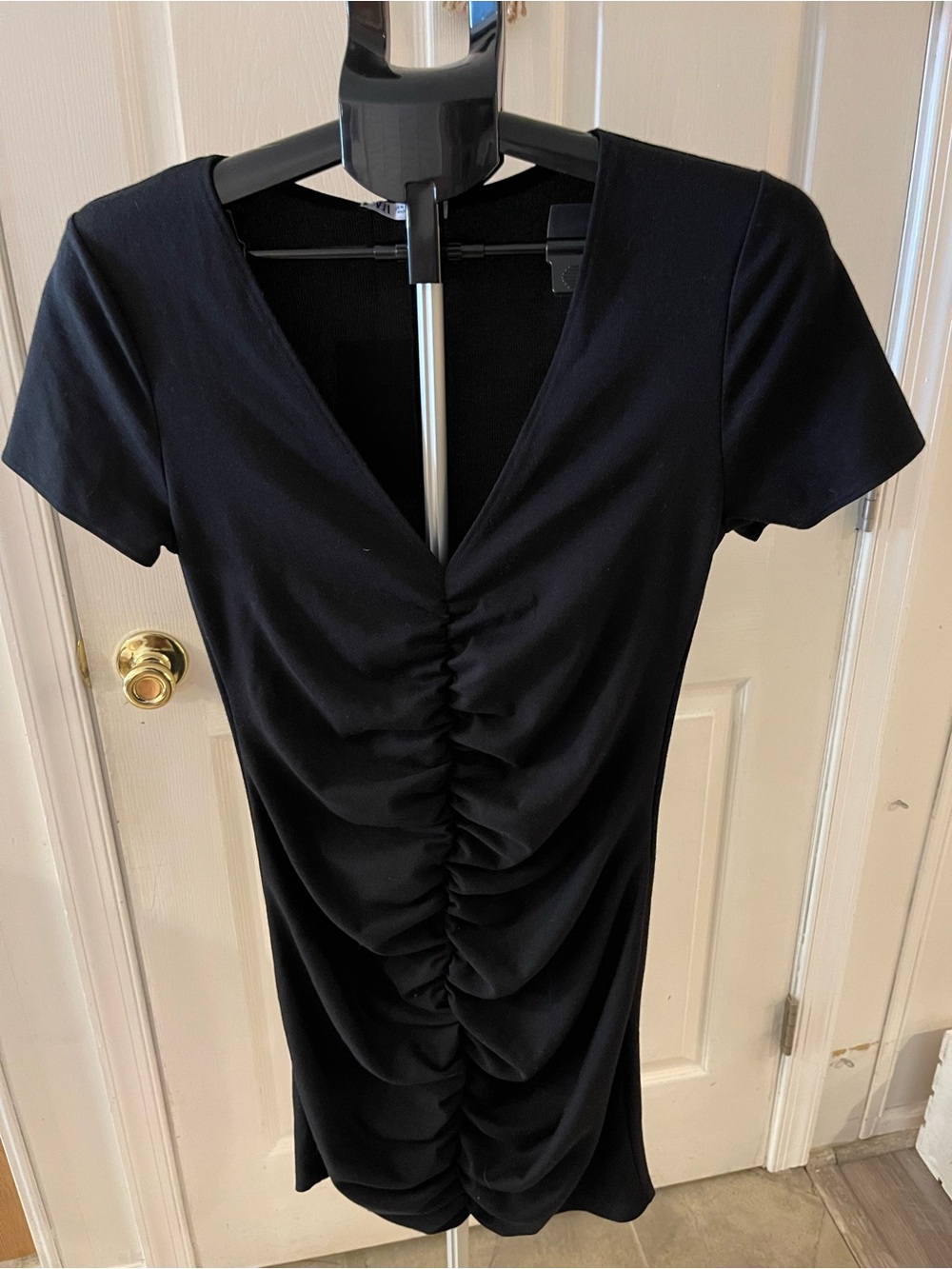 NWT Black Ruched V-Neck Short Sleeve Dress - Women's